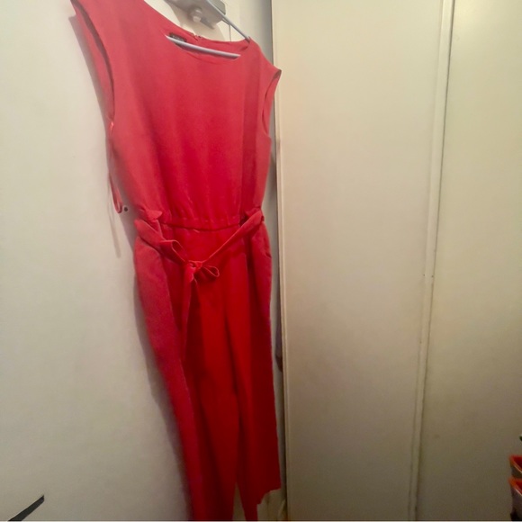 PreLoved Talbot Pink sleeveless Jumpsuit. - Picture 3 of 4